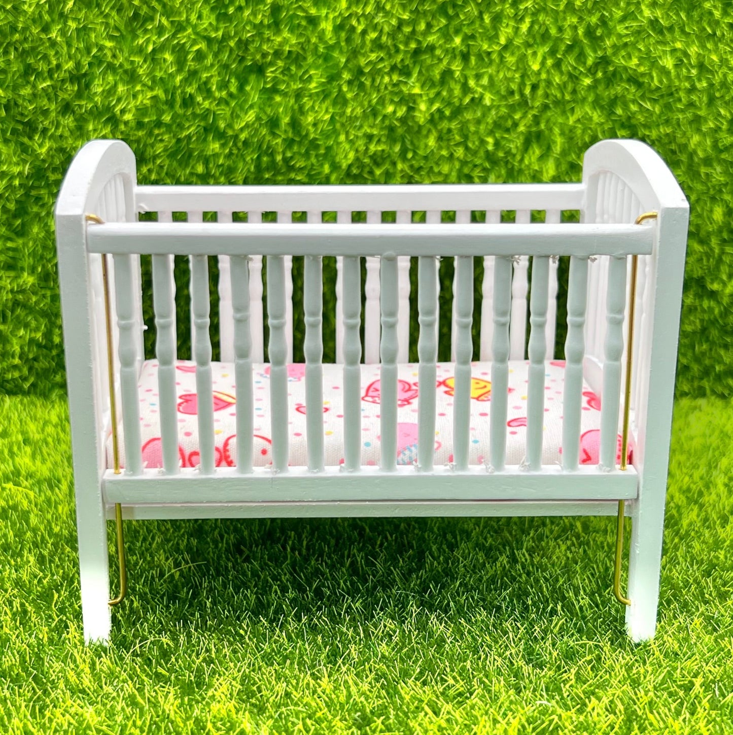 Crib For Teeny Weenie Babies®