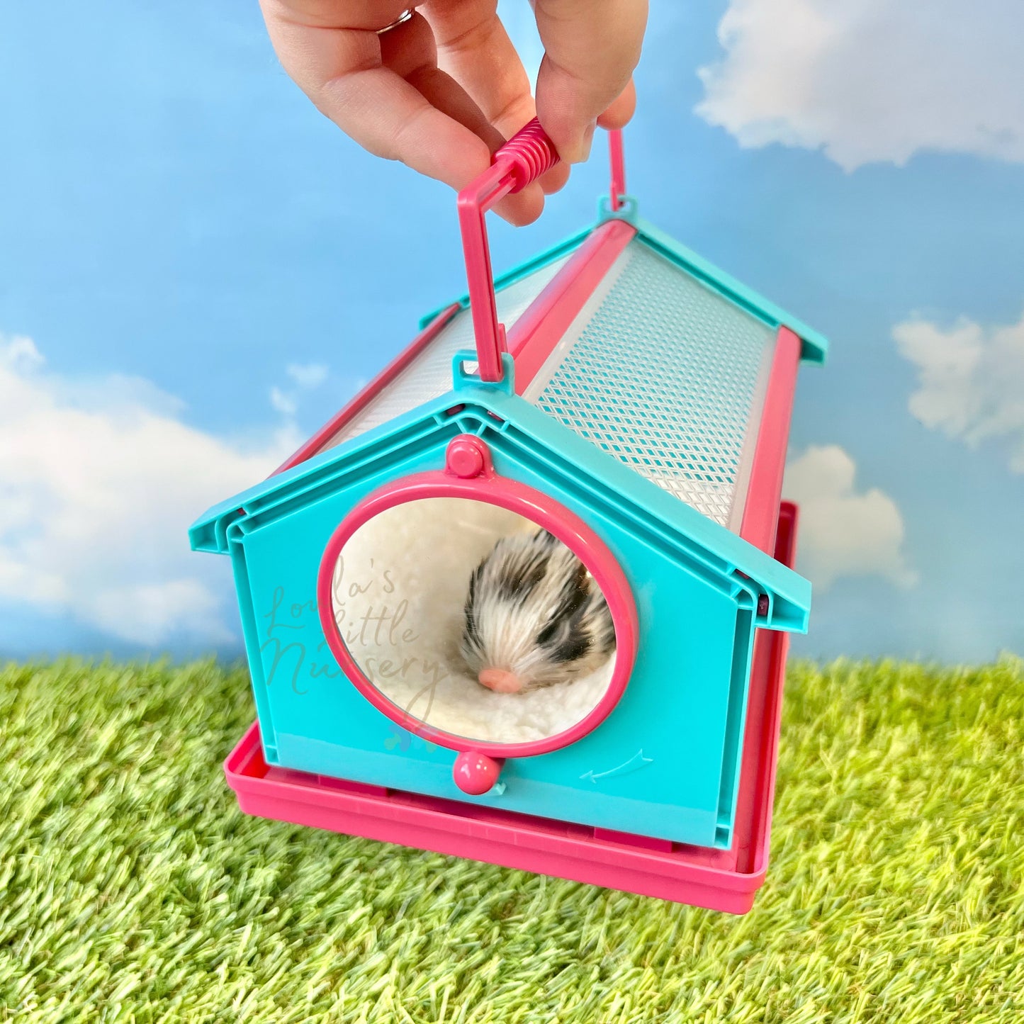 Microscopic Cage For Teeny Weenie Babies®