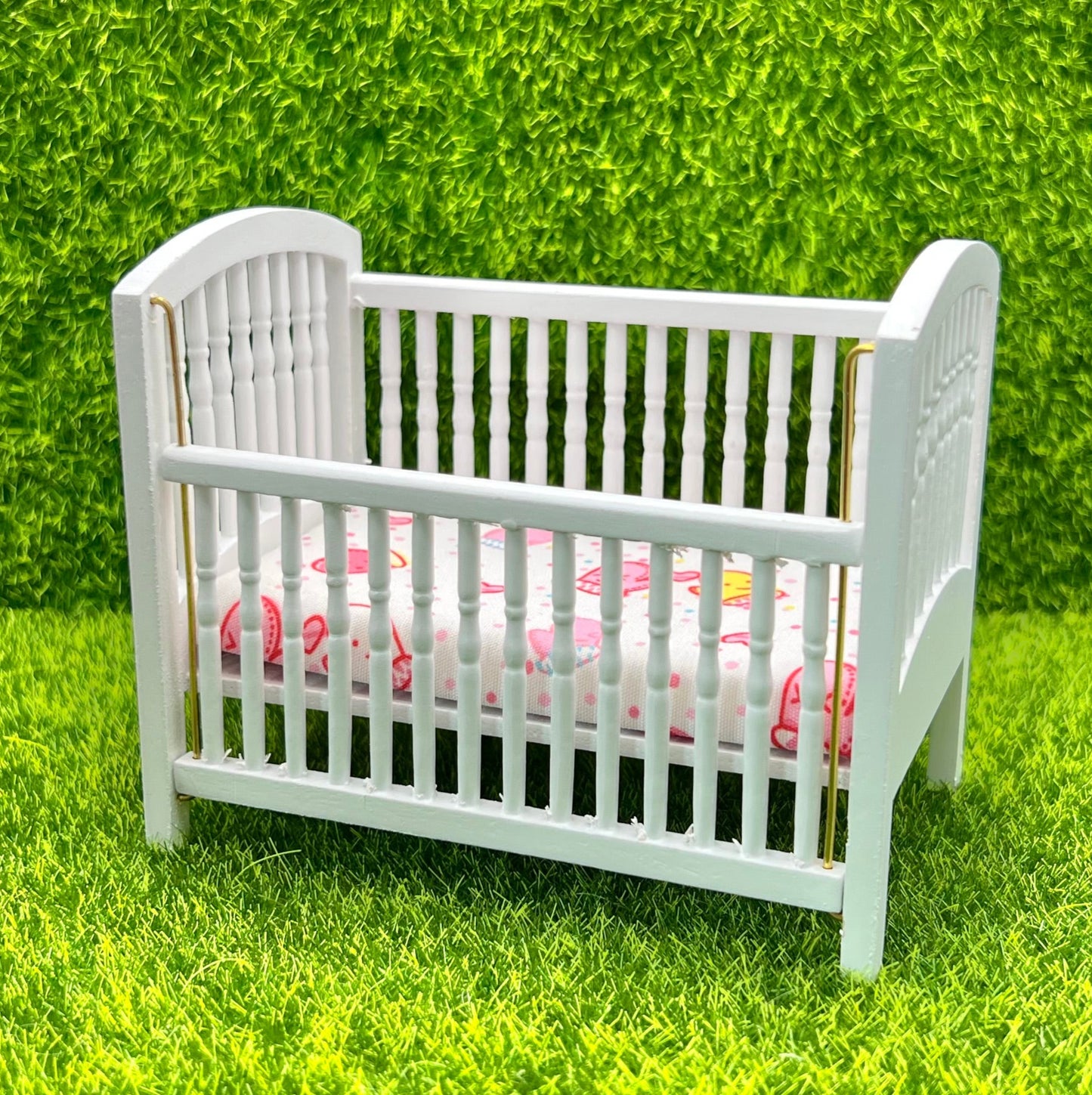 Crib For Teeny Weenie Babies®