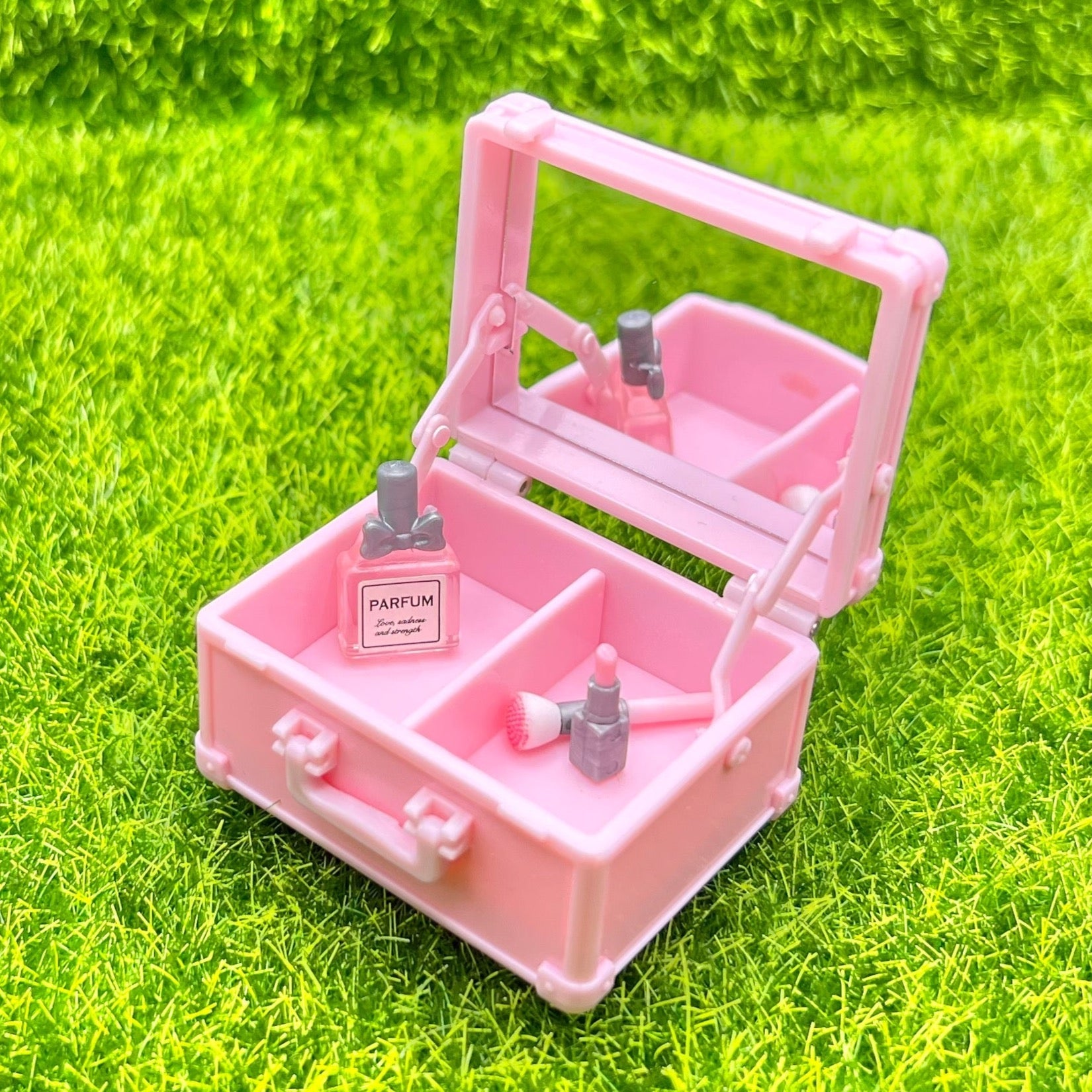 Mini Vanity Case - Loula’s Little Nursery