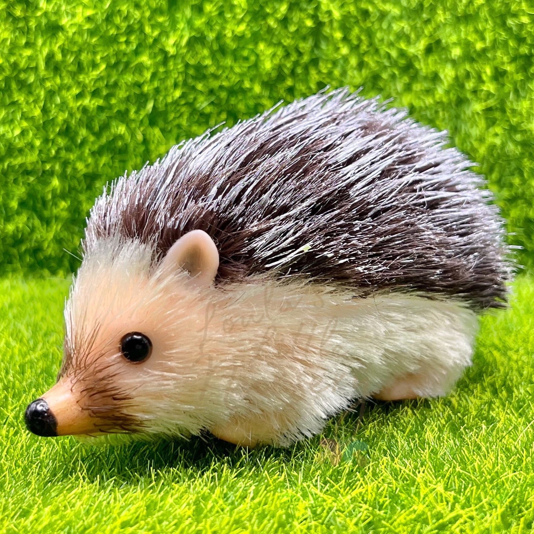 Obsidian Spikes Hedgehog - Loula’s Little Nursery